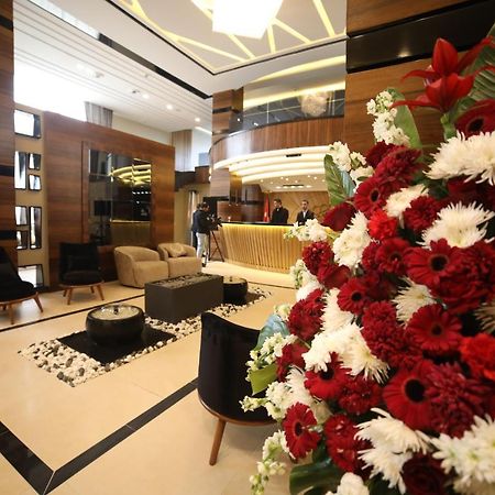 فندق صحارى الخليج Sahara Gulf Hotel Apartments アンマン エクステリア 写真